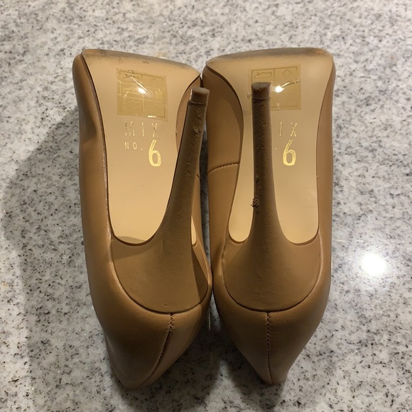 Sand Beige pointy toe heels - Picture 4 of 7